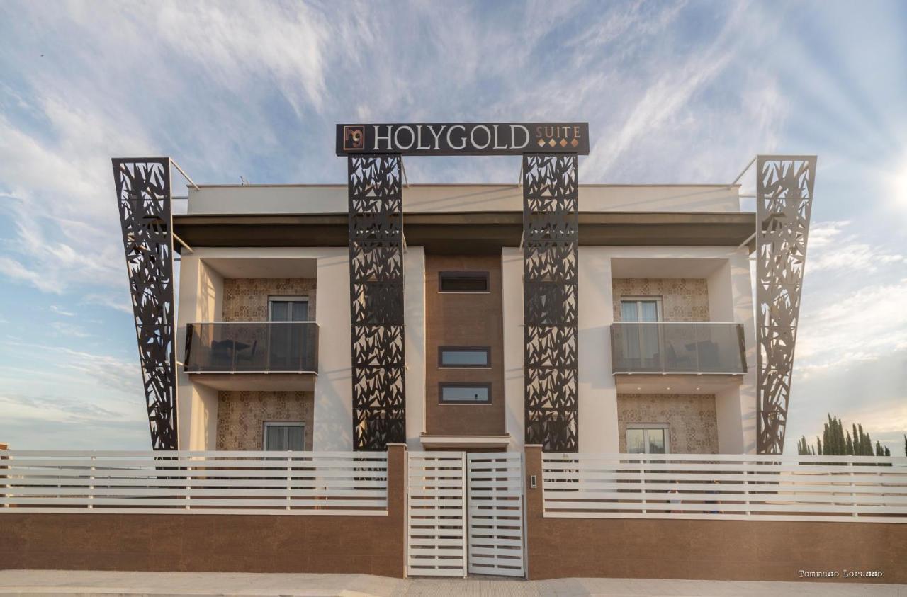 Holygold Suite **** 特里尼塔波利 外观 照片